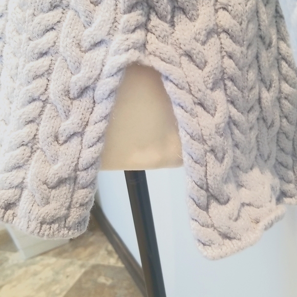 100% virgin wool wrap sweater NWOT - Picture 5 of 6